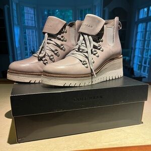 Cole Haan Women’s ZeroGrand Waterproof Wedge Heel Hiking/Rain Boots sz 7.5